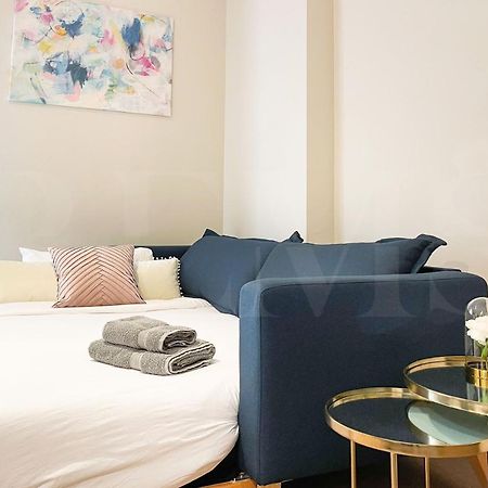 Cozy Apartment With Parking In The Center By Rems Málaga Esterno foto